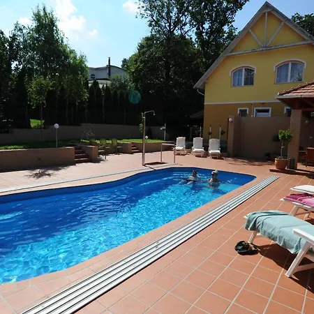 Bed & Breakfast Tolgyfa Panzio Miskolc