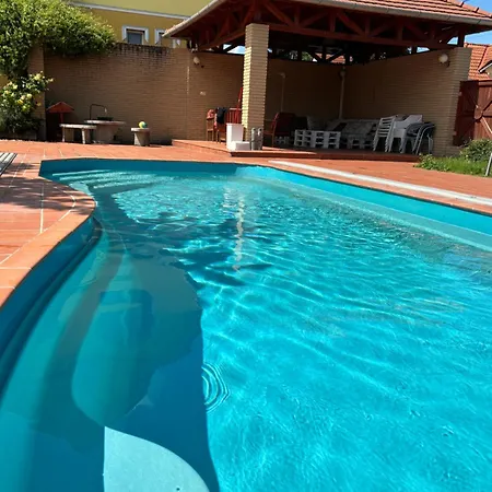 Tolgyfa Panzio 3* Miskolc